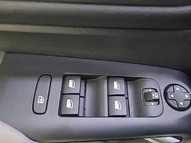 Citroën C5 Aircross puretech 130 s&amp;s eat8 — photo 109
