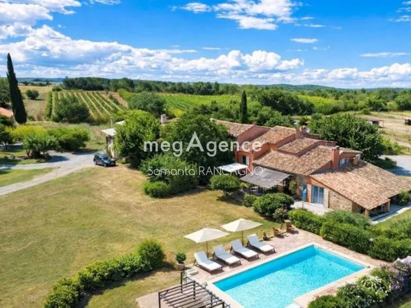 Bastide de 350 m² à Vidauban