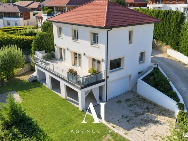 Maison 7 pièces 202 m²