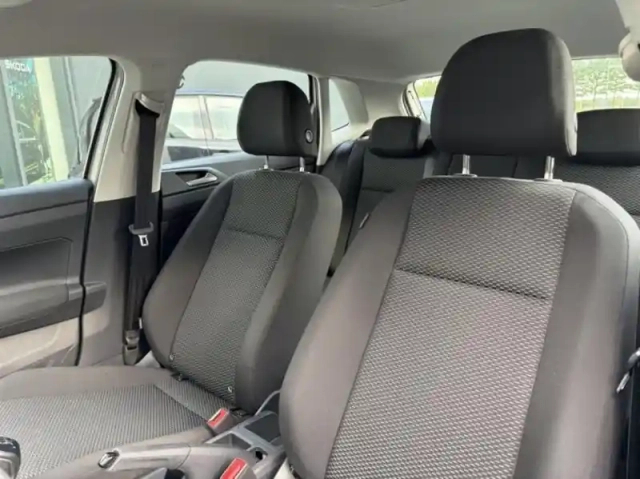 Volkswagen Polo 1.0 mpi 80ch — photo 12