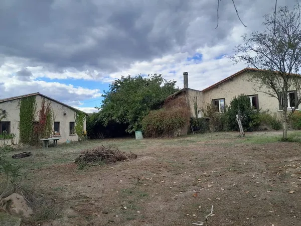 MAISON DES ANNEE 60 AVEC GRAND SEJOUR VERANDA CHAUFFEE 3 CH