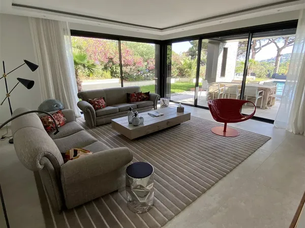 Sainte-Maxime - Jolie Villa Contemporaine De 230m² - A Pieds De La Plage De La Nartelle