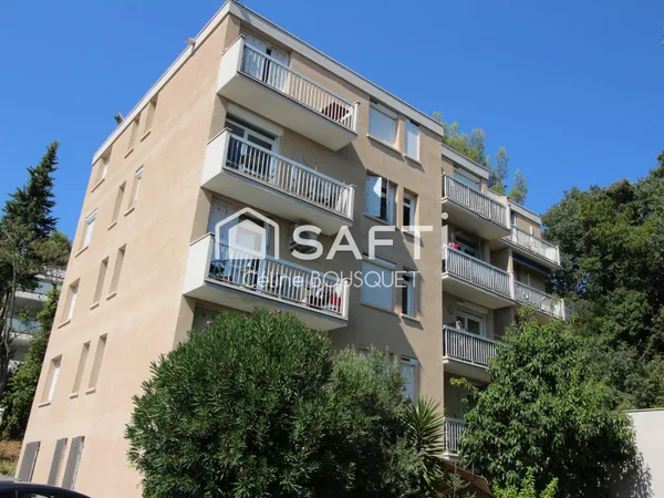 Appartement P2 de 40 m2 avec balcon cave et parking
