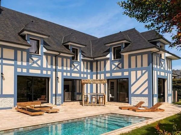 Maison 6 pièces 264 m²