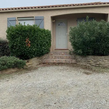 Maison T3 avec terrasse et petit jardin