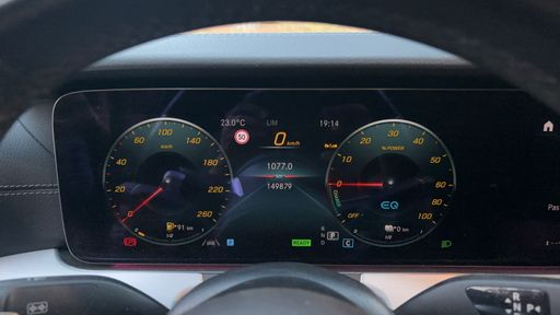 Mercedes Classe E 300 de 306 EQ Power  9G-Tronic - AMG Line – 2022 – 149879 km – Hybride rechargeable – Boîte Automatique — photo 24