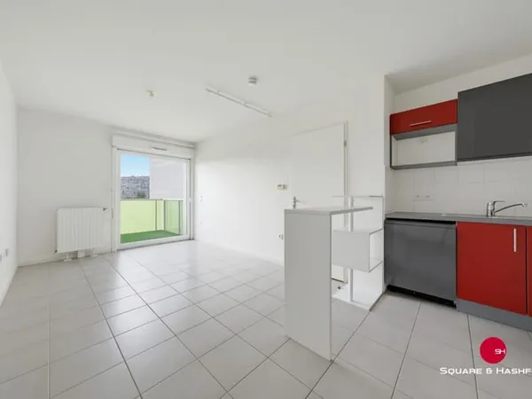Deux pièces avec balcon et parking