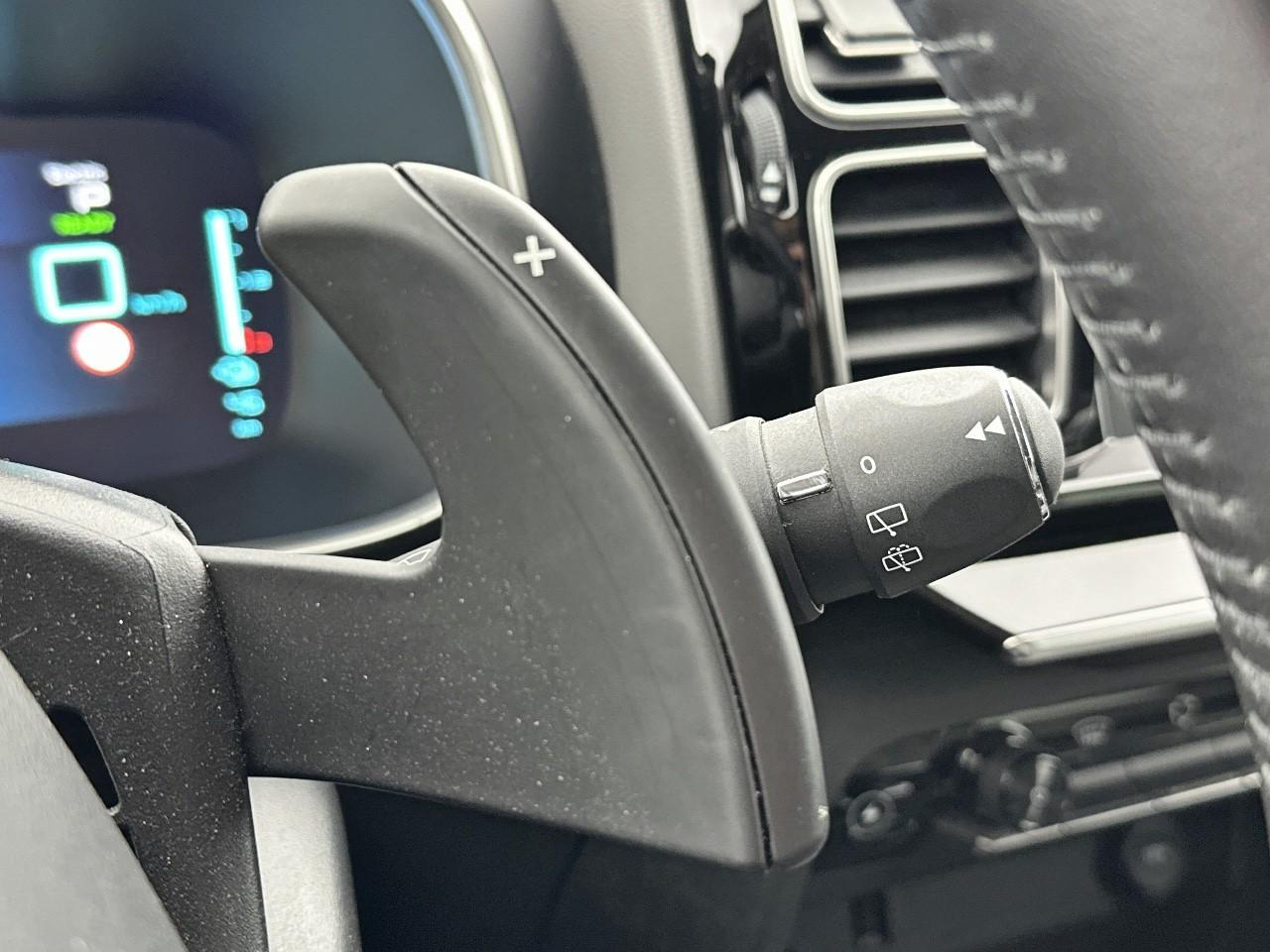 Citroën C5 Aircross hybride rechargeable 225 s&s e-eat8 c-series — photo 18