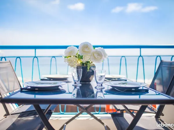Loue appartement vue mer imprenable juan les pins