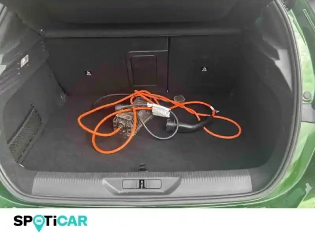 Peugeot 308 phev 180ch allure pack e-eat8 — photo 5