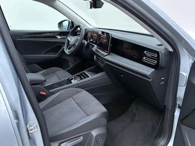 Volkswagen Tiguan 1.5 ehybrid 204ch dsg6 — photo 6