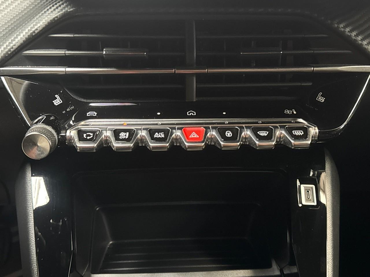Peugeot 2008 1.2 puretech 100ch s&s active — photo 18