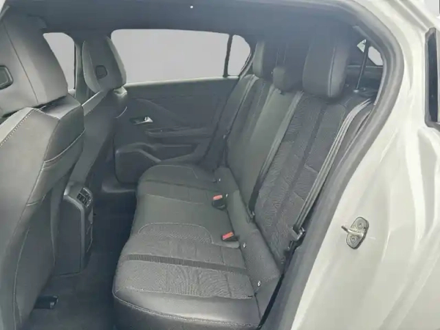 Opel Astra 1.2 turbo hybride 145 ch automatique — photo 12
