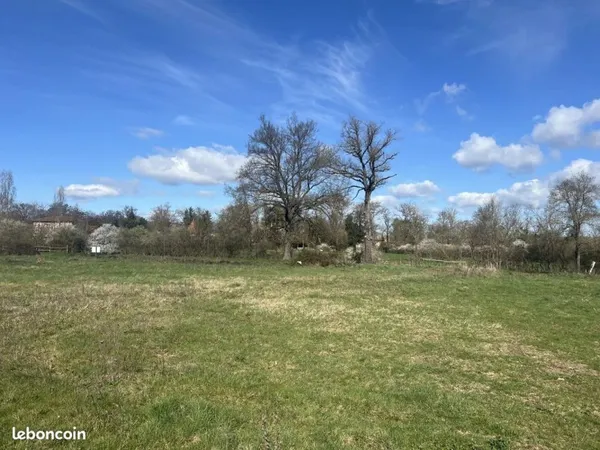 Terrain 1437 m² Mizérieux