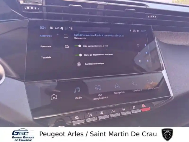 Peugeot 308 hybrid 145 e-dcs6 — photo 22