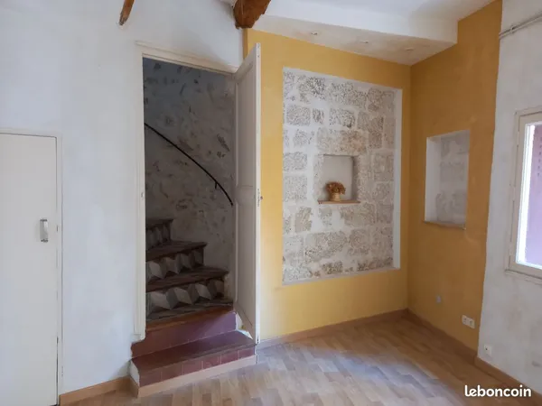 Maison de village à Castelnau de Guers