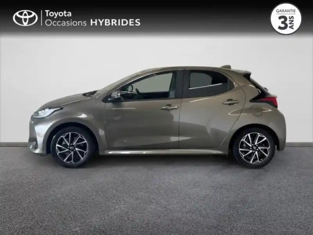 Toyota Yaris 116h design 5p my22 — photo 3