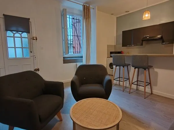 Studio meublé en centre ville