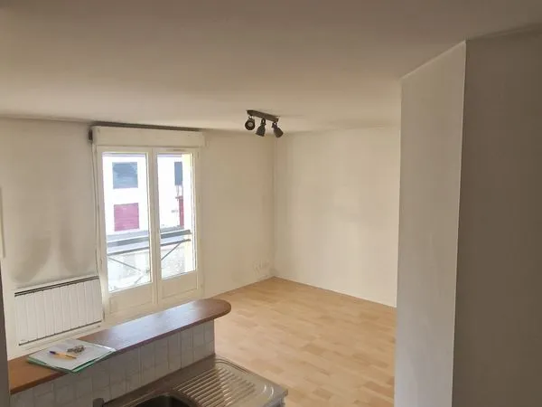 Location F2 de 34 m² - St Germain de La Grange