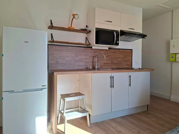 Location - Appartement T2 meublé de 26 m2 - Proche de la gar