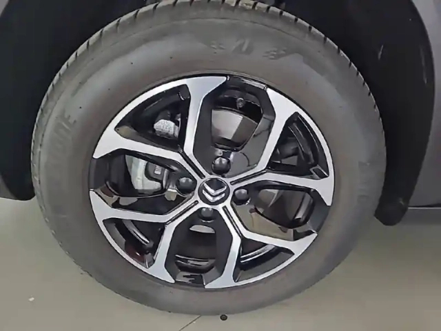 Citroën C3 Aircross puretech 130 s&amp;s eat6 — photo 68