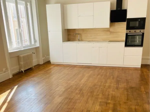 Appartement T2 spacieux - Proche Naval Group