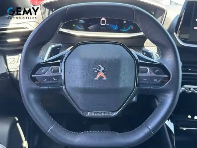 Peugeot 2008 puretech 130 s&amp;s eat8 — photo 15