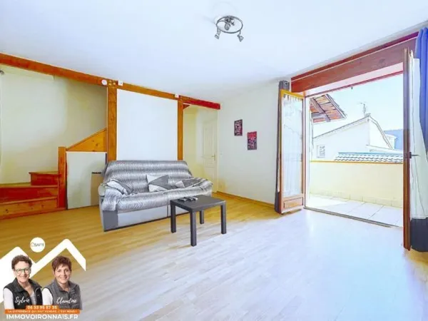 Voiron centre, duplex avec balcon sud à l'arrière de la rue Grande