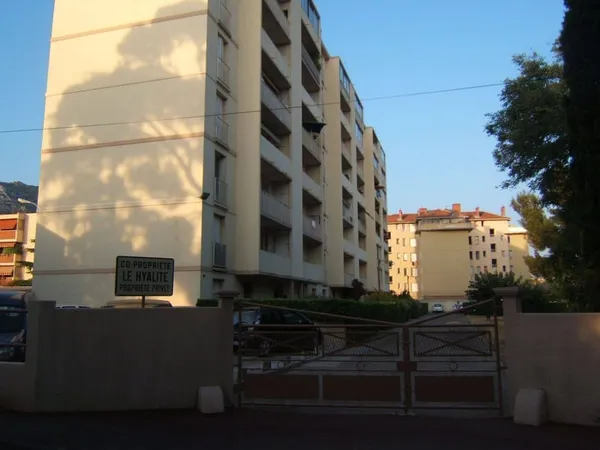 Parking 14 m²