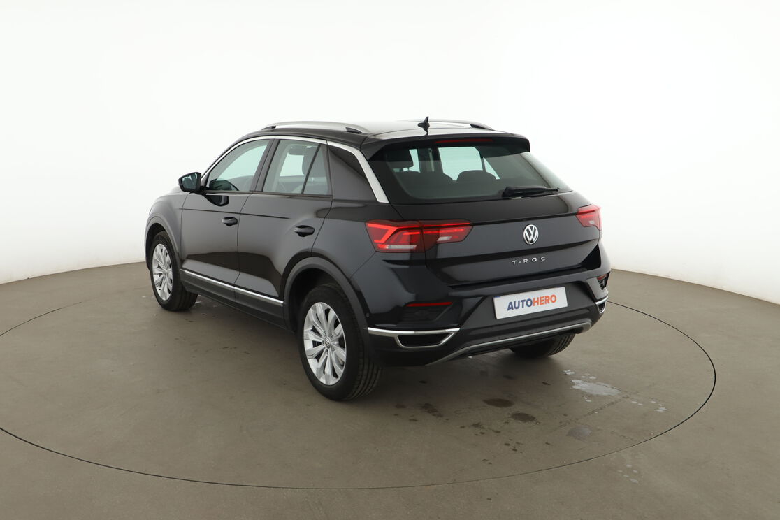Volkswagen T-Roc 1.5 TSI EVO Carat DSG7 — photo 3