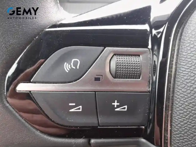 Peugeot 208 electrique 50 kwh 136ch — photo 19