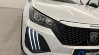 Peugeot 2008 1.2 Hybrid 145ch Style e-DCS6 — photo 17