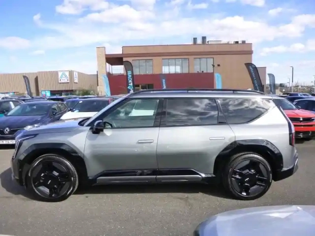 Kia Ev9 385ch 99,8kwh gt-line business 4wd — photo 8