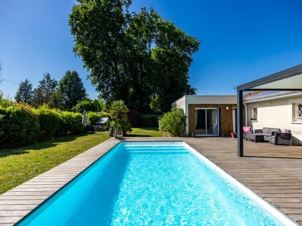Maison 7 pièces 180 m²