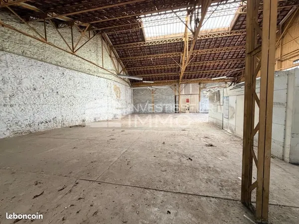Local commercial 295 m²