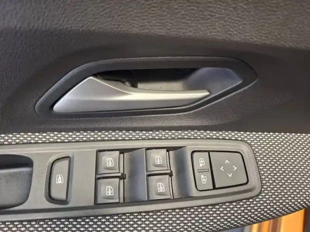 Dacia Sandero eco-g 100 — photo 16