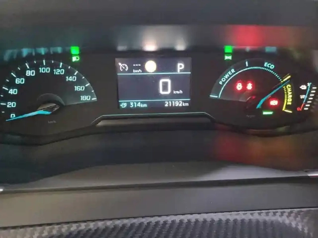 Peugeot 208 electrique 50 kwh 136ch — photo 78
