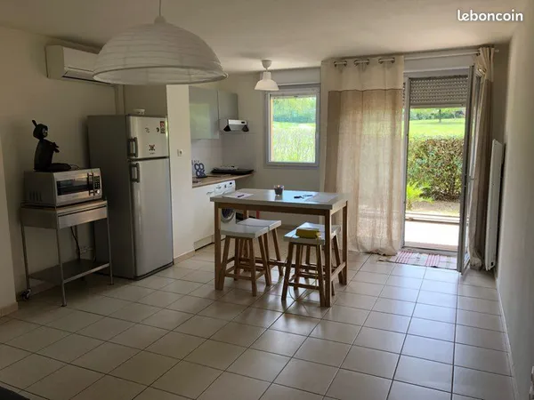 Apparemment T2 terrasse et jardin