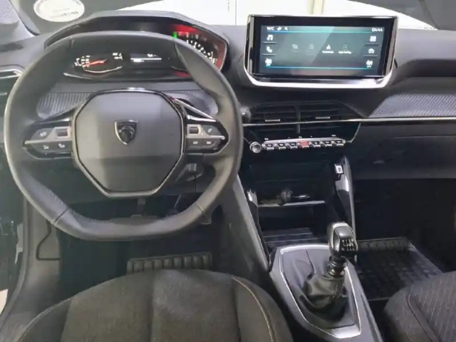 Peugeot 208 puretech 100 s&amp;s bvm6 — photo 9