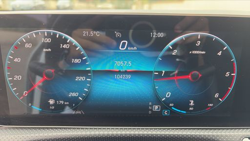Mercedes Classe CLA Coupe 2.0 200D 150 - AMG Line – 2019 – 109000 km – Diesel – Boîte Automatique — photo 28
