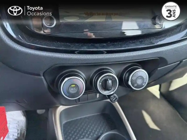 Toyota Aygo x 1.0 vvt-i 72ch design s-cvt my23 — photo 11