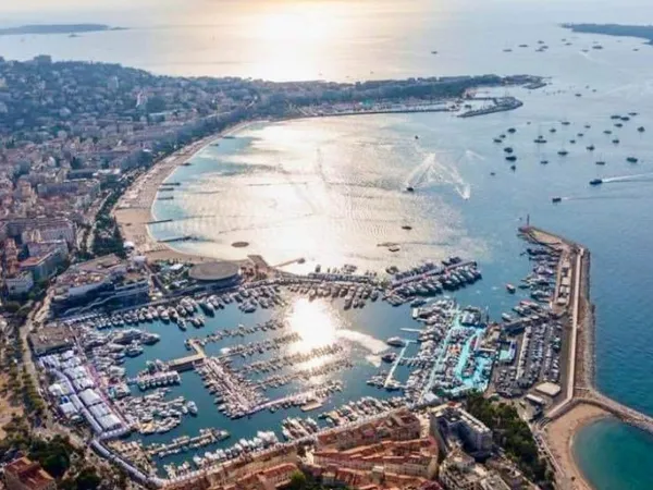 CANNES CENTRE RARE ! RESTAURANT VUE MER PANORAMIQUE SUD 160