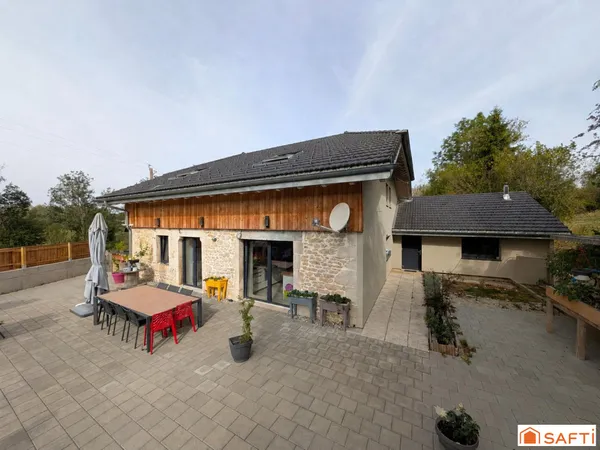Maison rénovée 172m², 6 pièces