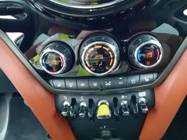 Mini Countryman cooper se 125ch + 95ch edition premium plus all4 bva6 — photo 13