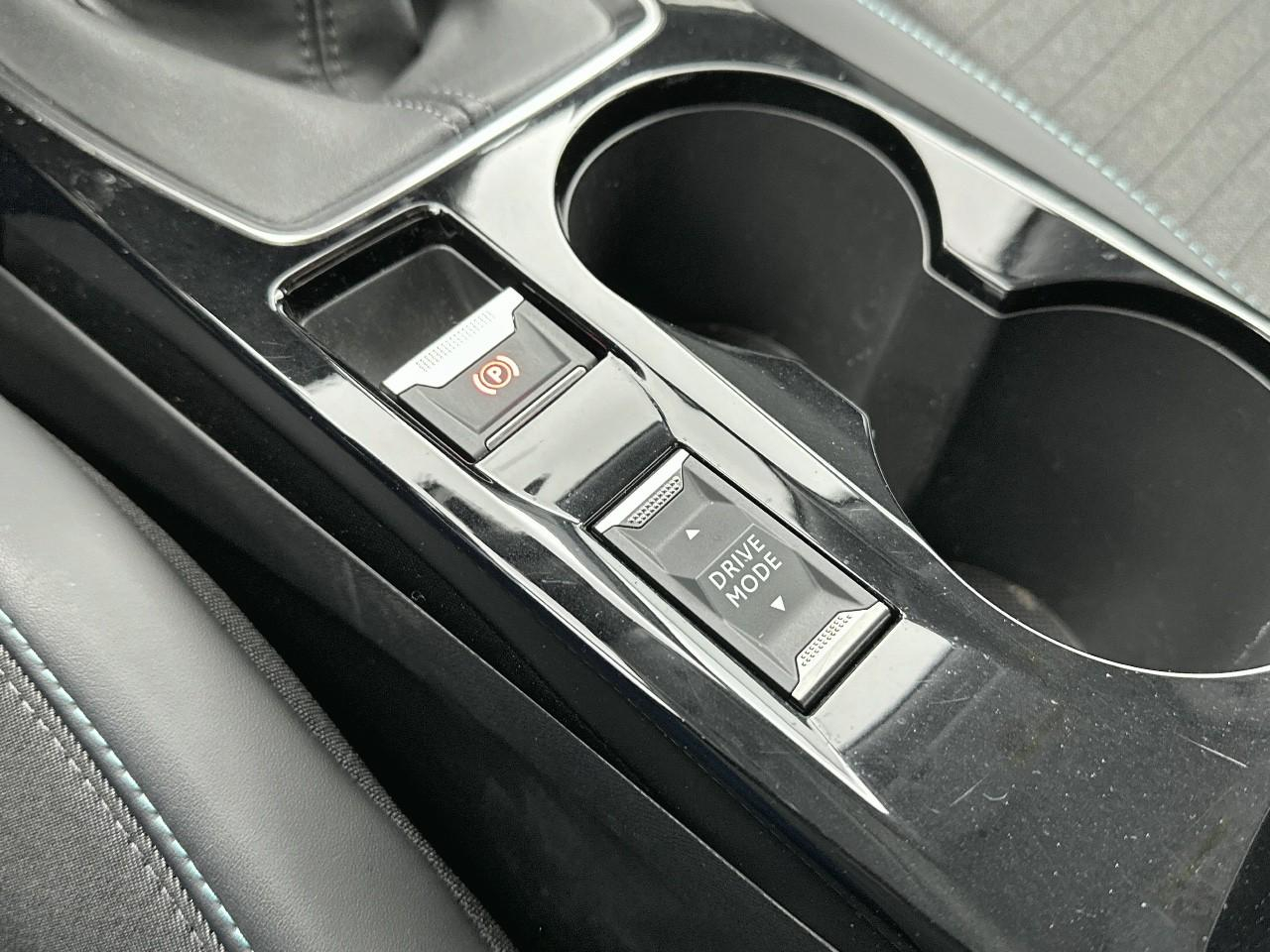 Peugeot 2008 puretech 100 s&s bvm6 allure — photo 29