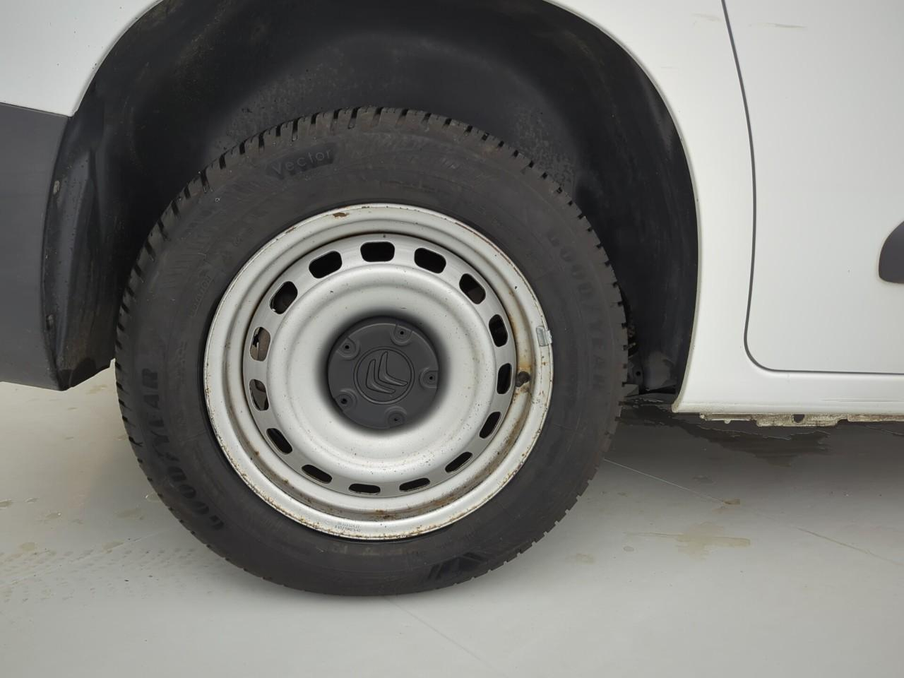 Citroën Berlingo van m 650 bluehdi 100 s&s bvm5 driver — photo 32