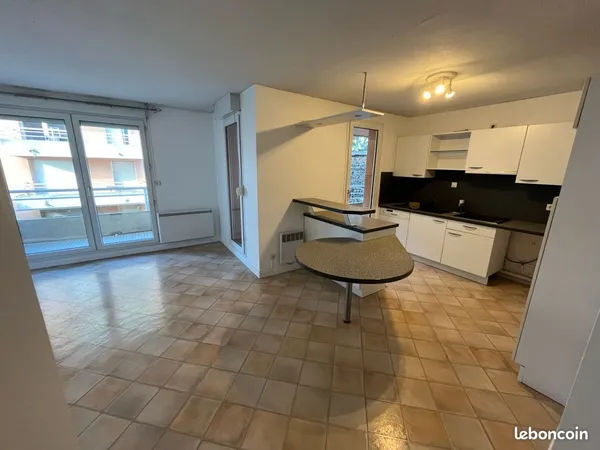 Loue appartement T2 46m² + loggia 11m² + parking quartier Saint-Agne
