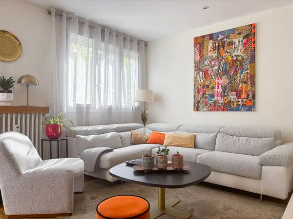 A vendre - Appartement T3 de 68 m² avec balcon, cave et grenier dans résidence avec ascenseur "Anger