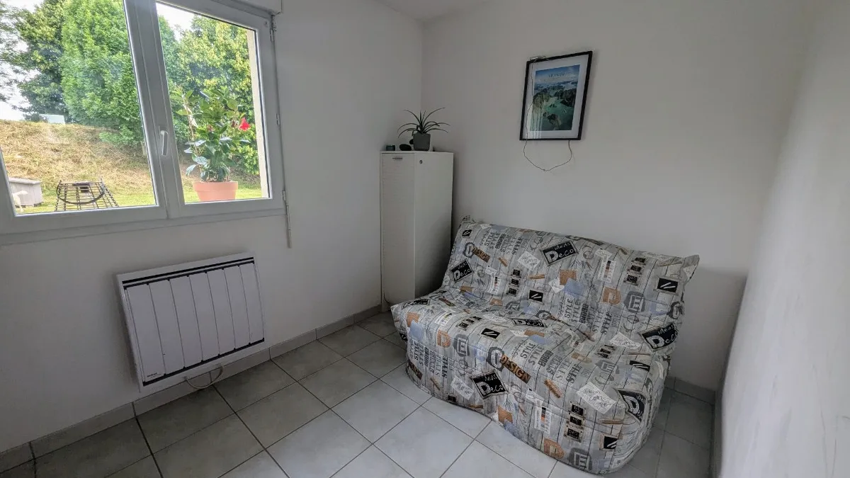 Photo 10