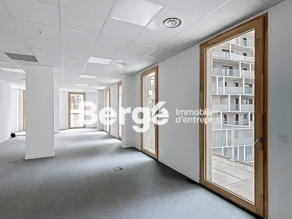 Bureaux 129 m²